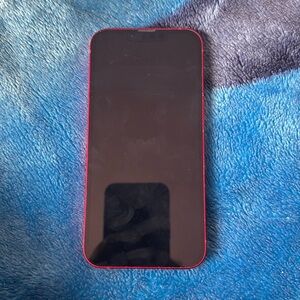 iPhones 14 in great condition, we can talk price just feel free to message me.